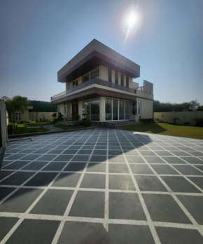 JK House